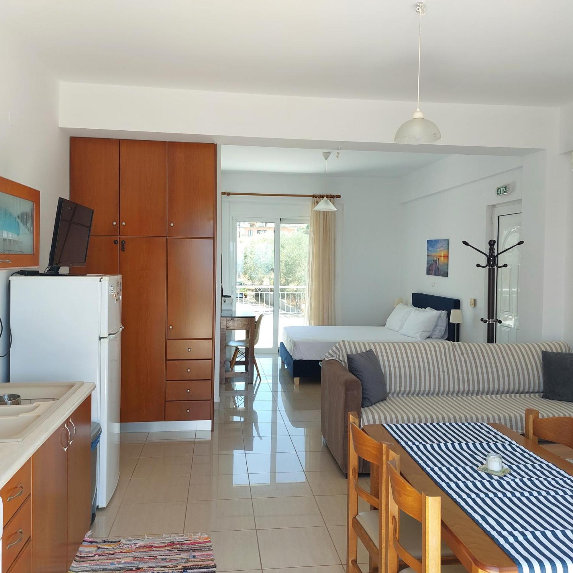 קלמאטה Elea Apartments מראה חיצוני תמונה